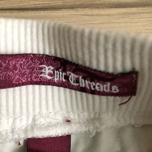 Epic Threads White Girls Shorts Size 5 - Picture 2 of 4